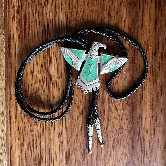 Thunderbird Faux Turquoise Bolo Tie Vintage - Picture 1 of 12